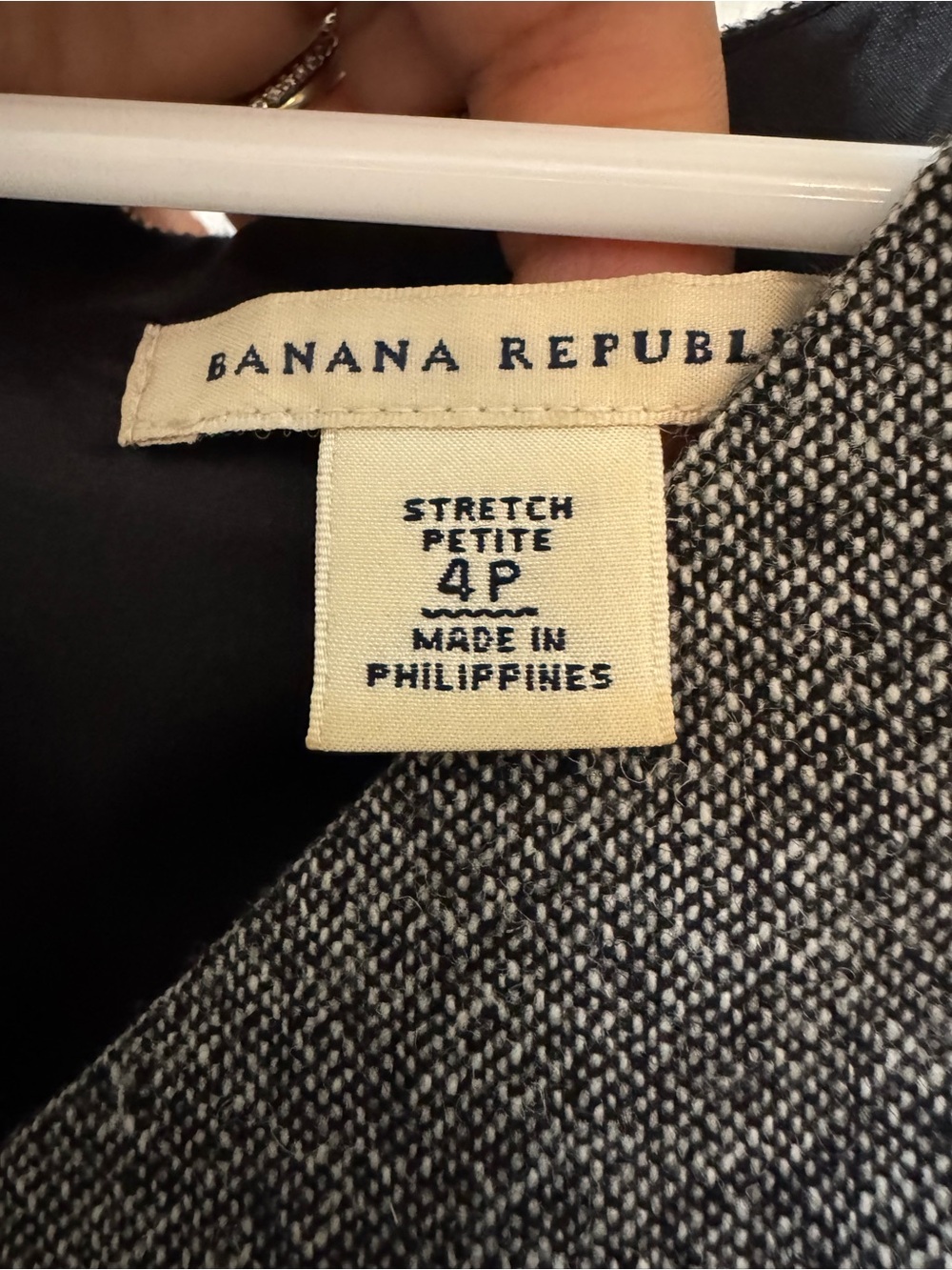 Banana Republic Gray Sheath
Midi Dress Size 4P - Picture 4 of 12